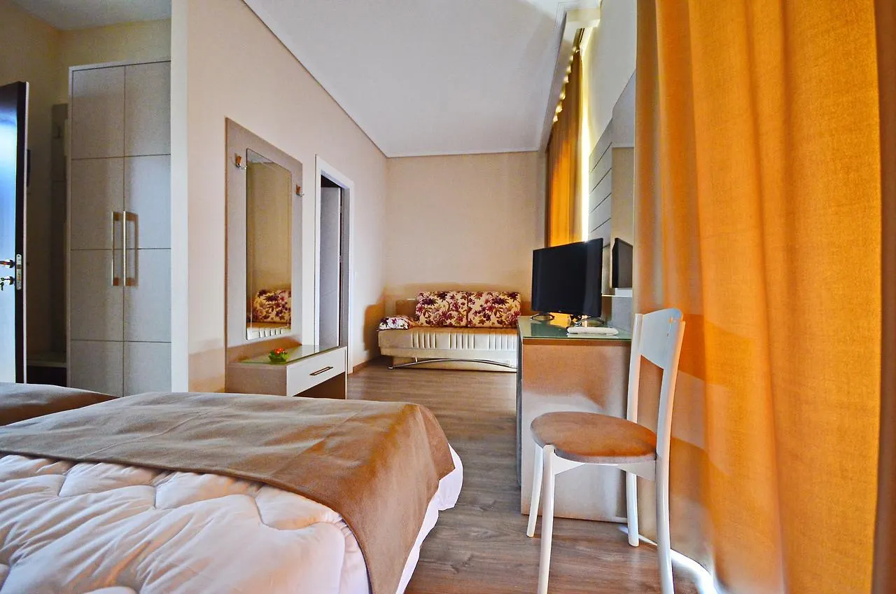 Palma City Hotel Sarandë 4*,